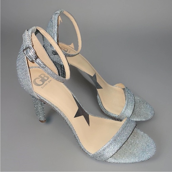 Gianni Bini silver Sandals Heels Size 10 Prom Wedding - Picture 1 of 9
